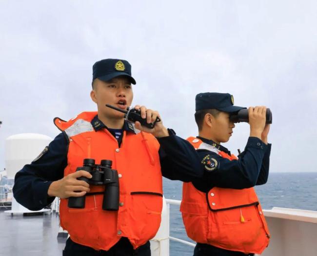 直击海军某部南海搜救实兵训练 提升实战化能力