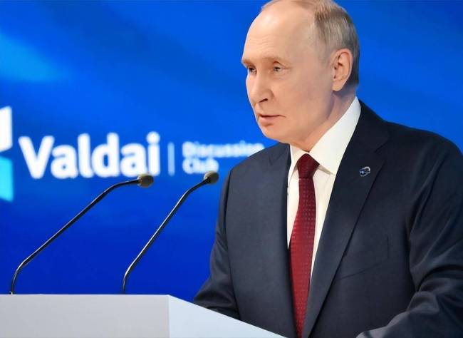 俄乌和谈再陷僵局之际 普京特朗普密谈无果