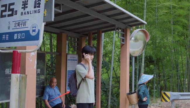 感覺(jué)狙擊蝴蝶導(dǎo)演真的窮過(guò) 細(xì)節(jié)展現(xiàn)生活艱辛