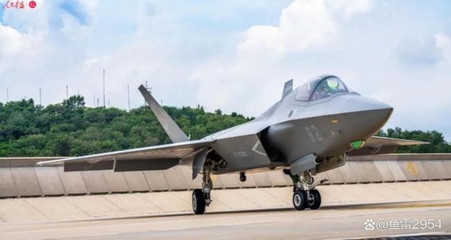 歼-35战斗机在鞍山坠毁？谣言 假消息不攻自破