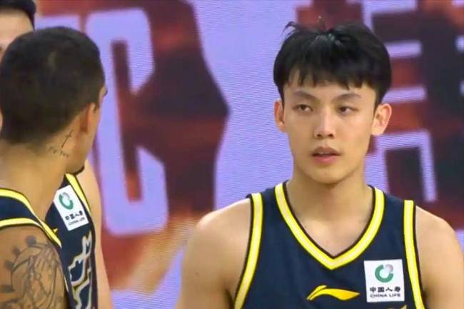 25 11！23 6！被郭士强嫌弃，被国家队退货，但偏偏你最争气 徐杰统治级表现引发热议