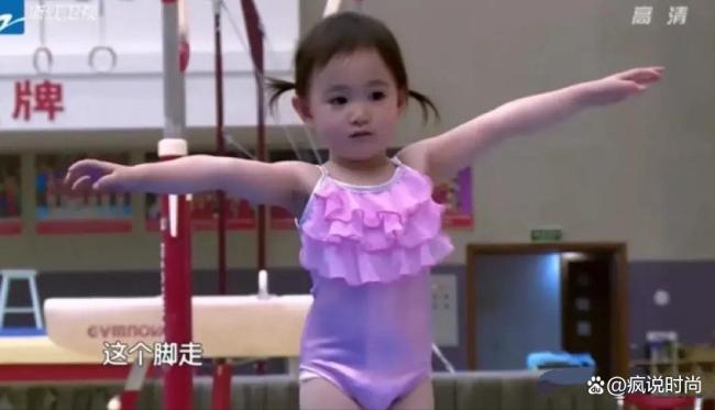 13岁奥莉成为花样滑冰美少女
