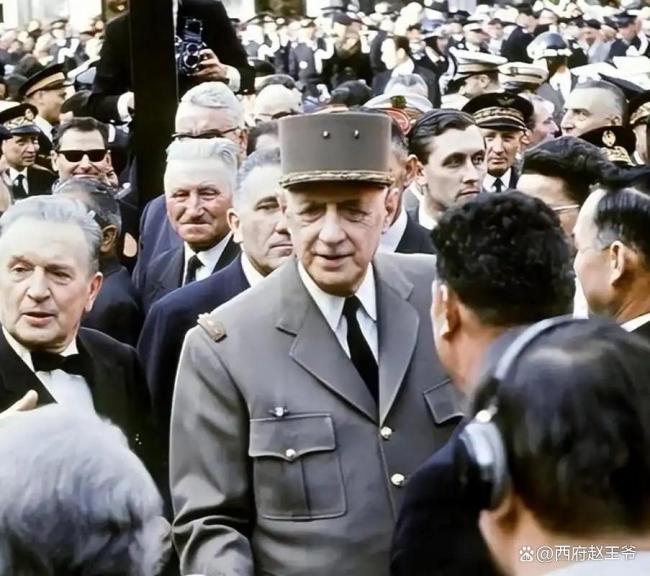 馬克龍的“夢中情民” 熱情接待與遺憾交織