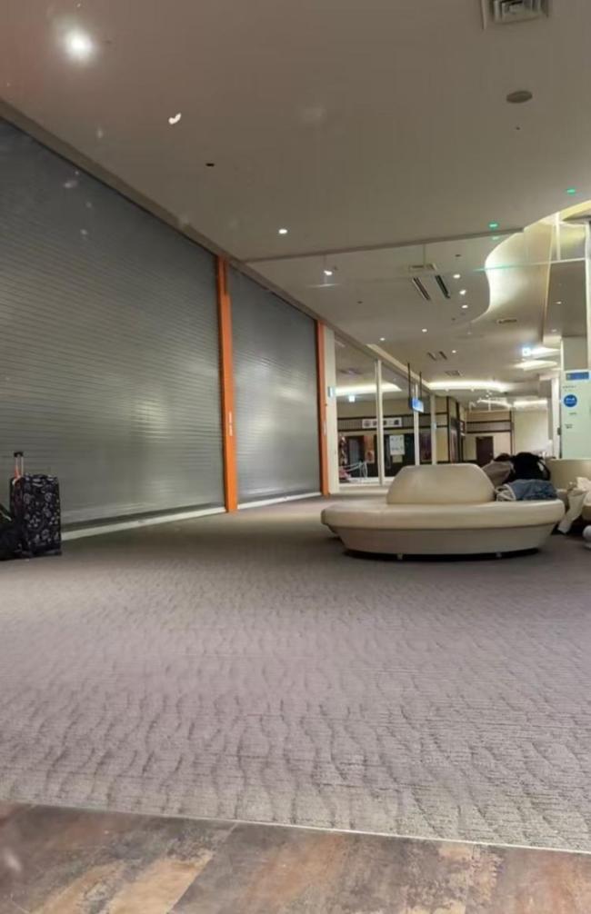 中國游客滯留日本新千歲機場遭遇地震