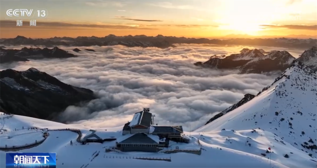 冰雪經(jīng)濟(jì)新玩法帶動(dòng)新消費(fèi) 雪假助推旅游熱潮