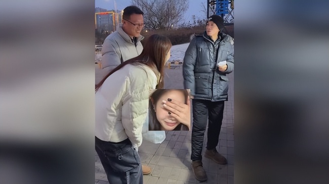 夫妻買(mǎi)糖葫蘆被攤主誤會(huì)成父女 街頭趣事引發(fā)網(wǎng)友熱議