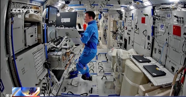 更多細節公布！神舟二十一號乘組首次出艙任務回顧