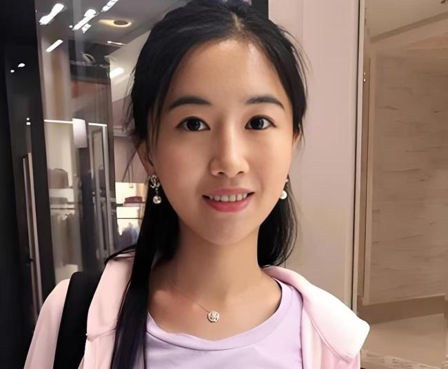 “索要千万逼死前夫”案新进展 翟欣欣认罪服判