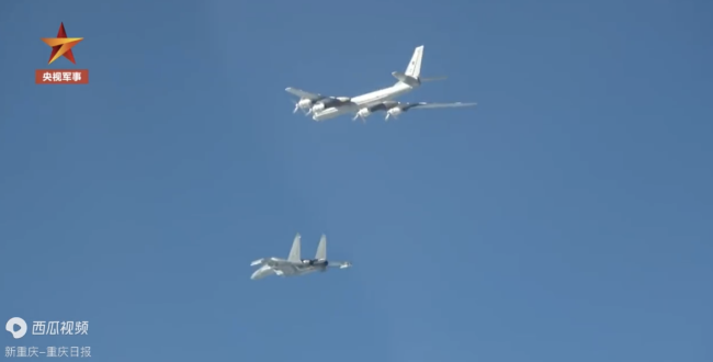 现场画面来了！中俄空中战略巡航