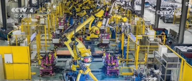 中國(guó)經(jīng)濟(jì)展現(xiàn)強(qiáng)大韌性和活力 外貿(mào)持續(xù)增長(zhǎng)支撐經(jīng)濟(jì)