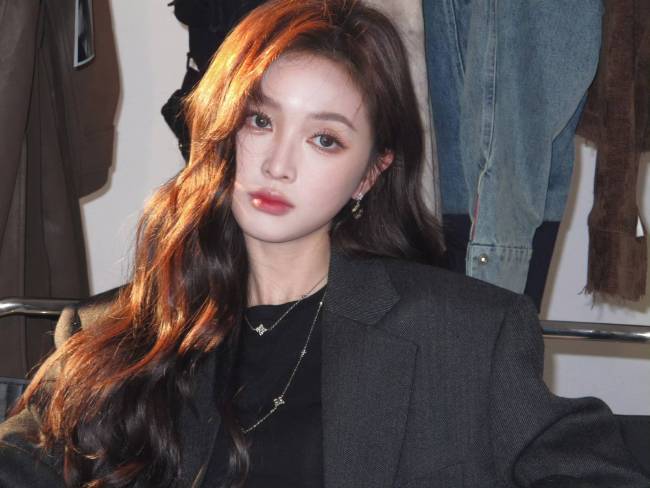 吴宣仪取消行程图 粉丝烦嚣反击战