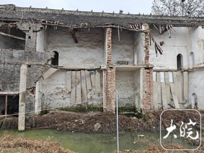 投資千萬景區(qū)荒廢淪為鬼城 昔日輝煌今何在