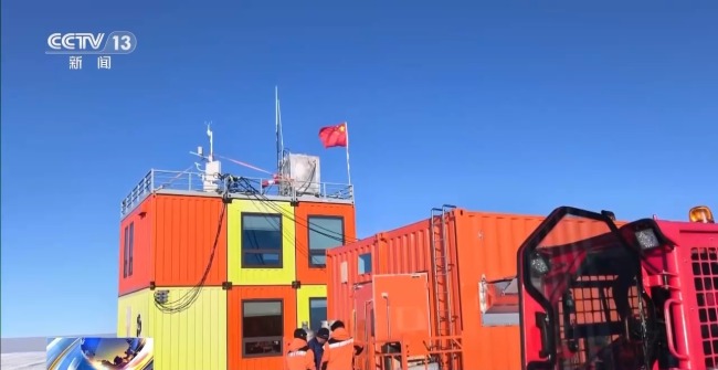 建在南極冰蓋上的航站樓 探秘我國(guó)中山冰雪機(jī)場(chǎng)