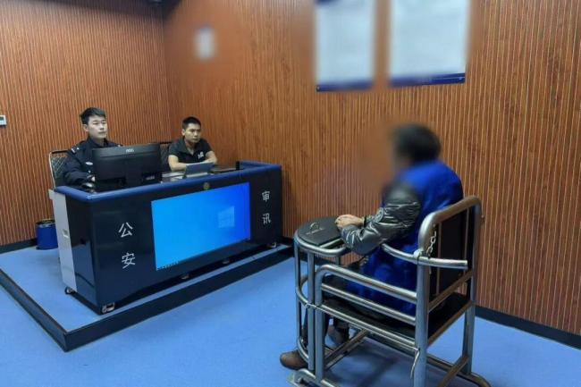 酒驾查处牵出大案 潜逃18年逃犯落网 无证驾驶露马脚