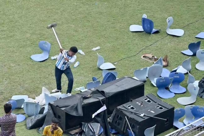 牛彈琴:印度人對梅西發(fā)飆了 球迷憤怒砸場