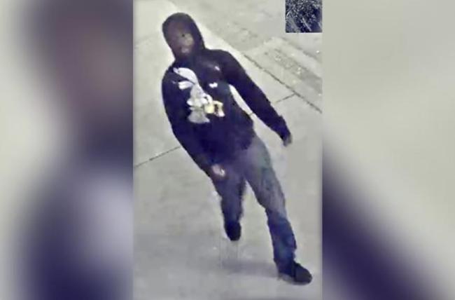 美國(guó)女子遭潑酸襲擊 市長(zhǎng)譴責(zé) 警方全力追兇