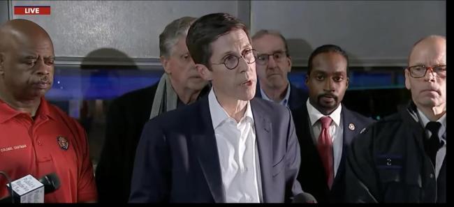 特朗普就美大學槍擊案發(fā)聲：非常可怕 槍手在逃引發(fā)恐慌