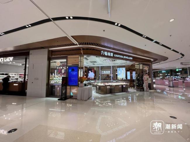 制服“抢”金店嫌疑人的杭州外卖小哥找到了！目击者爆赞：身手太帅 外卖小哥英勇逆行抓捕