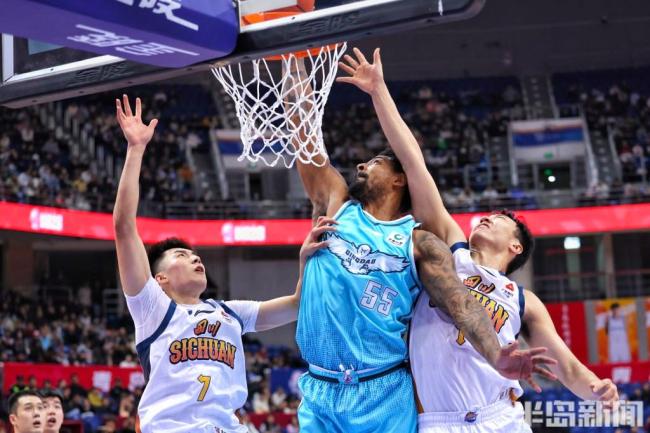 山东男篮主场迎战四川男篮你看好谁 六千球迷现场助威