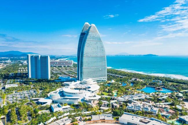 封关下的海南楼市众生相：煤老板买地造豪宅，民企闯进销售榜单，江浙客也来扫货