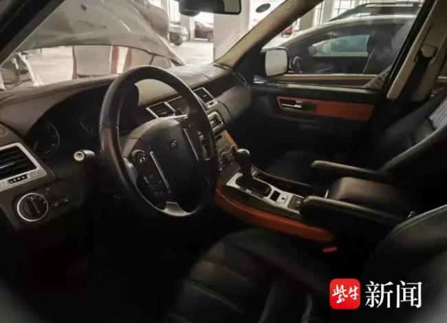 涉案路虎揽胜1元起拍25万成交 高里程车终获青睐