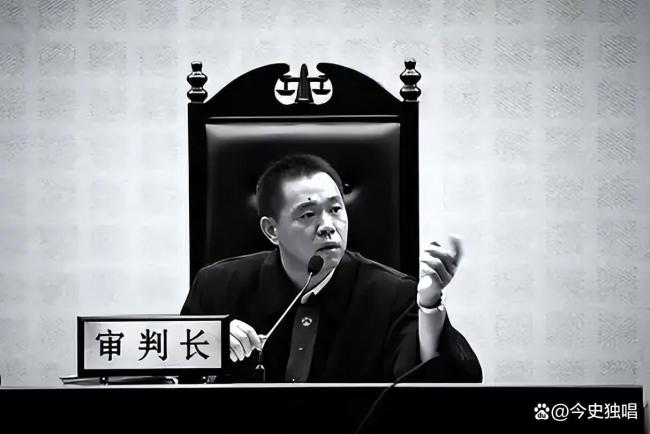 扶摔倒路人被反问是不是你撞的 一句反问改变命运