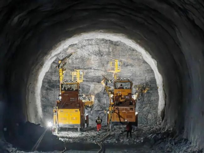 上海将6个多小时飙拢成都 沪渝蓉高铁即将全线贯通