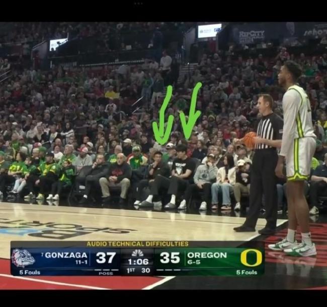 杨瀚森观战林葳 国家队队友相聚摩达中心