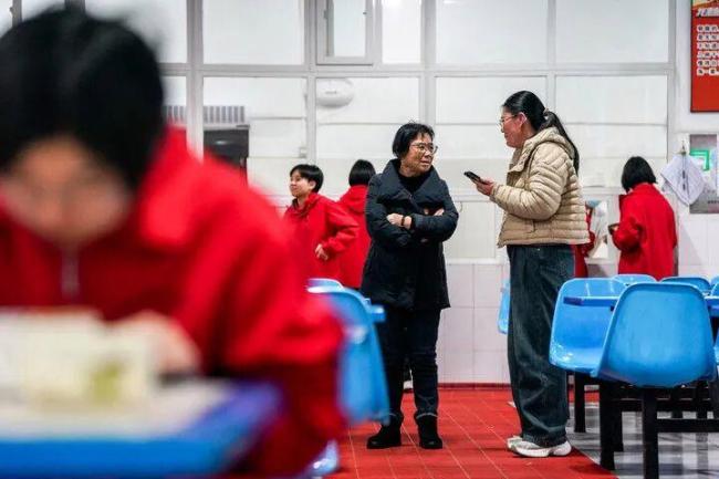 68歲張桂梅有了新愿望 燃燈接力星耀華坪