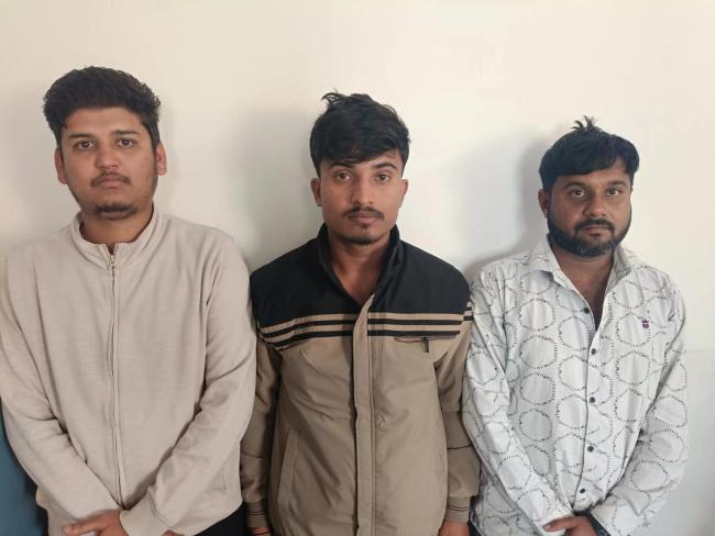 印度护士敲错门被拖进房间灌酒侵害 几小时后三人被捕