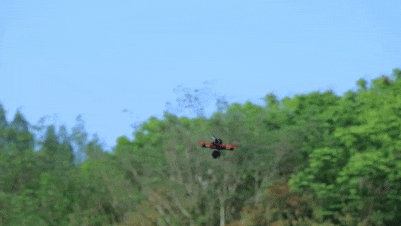 又见大场面！无人机、机器狗硬核出击