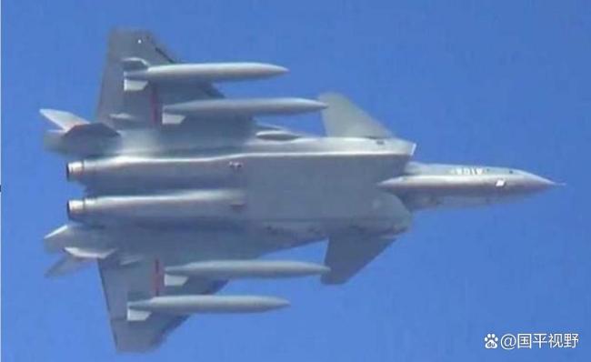 歼-20挂上4个副油箱有何作用 提升远程打击能力