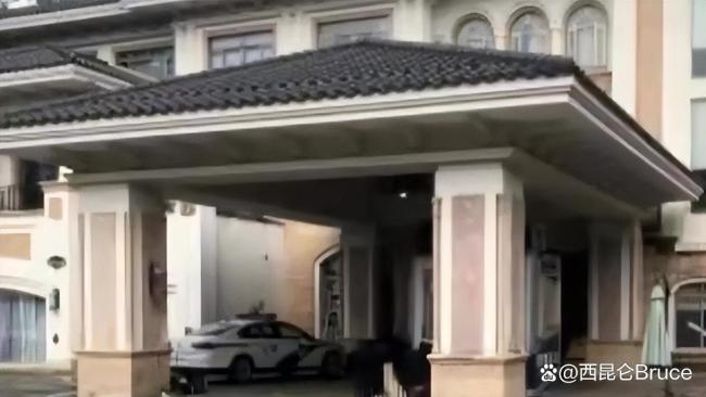 2亿元别墅欠物业费215万元 豪宅八折流拍谜团