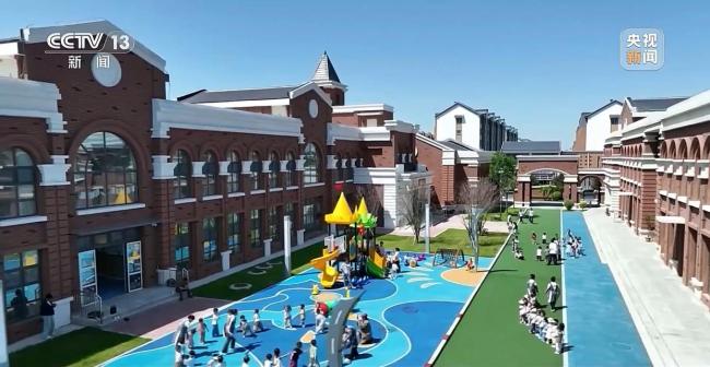 国家正加快构建生育支持完整链条 托育服务纳入基本公共服务