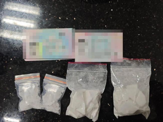 男子在内裤裆部藏70.8克毒品进境 海关成功截查