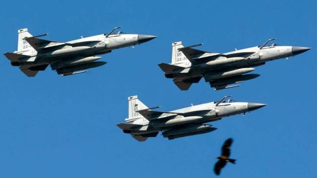 博主:枭龙“畅销60架”只是开端 出口前景广阔