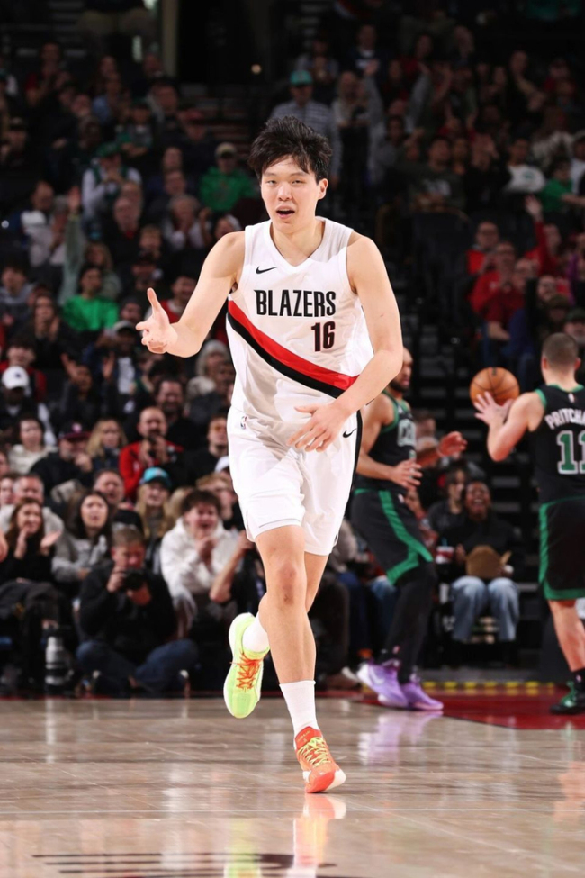 杨瀚森三分数追平姚明！但又如何？投射成立足关键