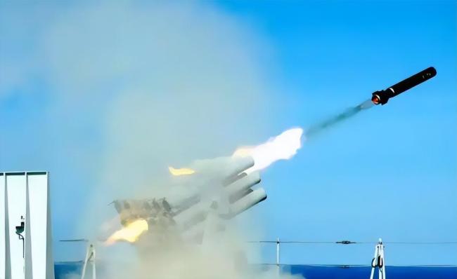 围岛演习第2天 解放军组织实弹射击 火力验证决心