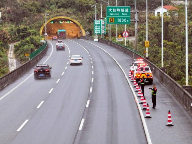元旦高速通行正常收费
