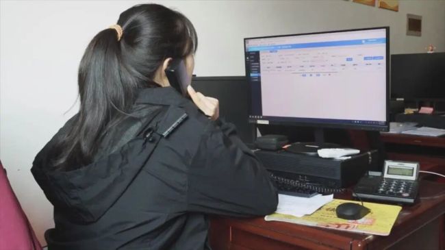 育儿家庭每月多300元补贴 补钞票暖民心