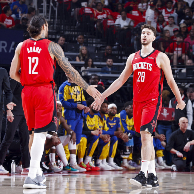 火箭本赛季篮板率56.6%