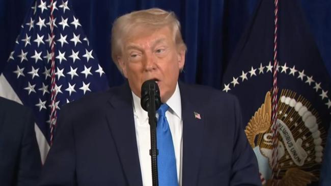 特朗普：对委军事行动使用了空中、陆地和海上力量 展示美军实力