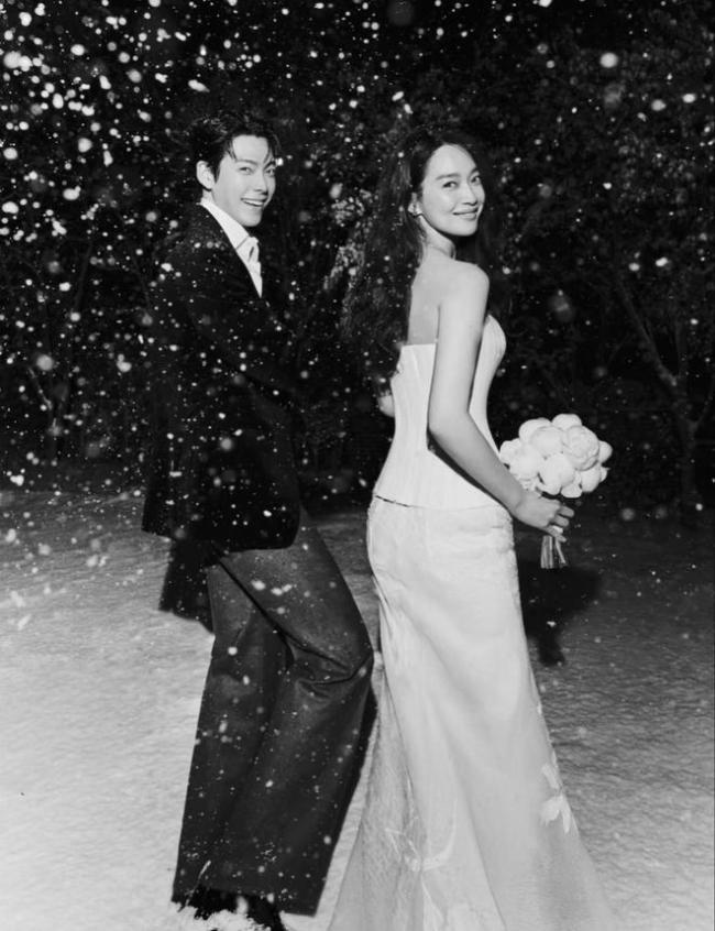 网友偶遇金宇彬申敏儿国外度蜜月 浪漫之旅羡煞旁人