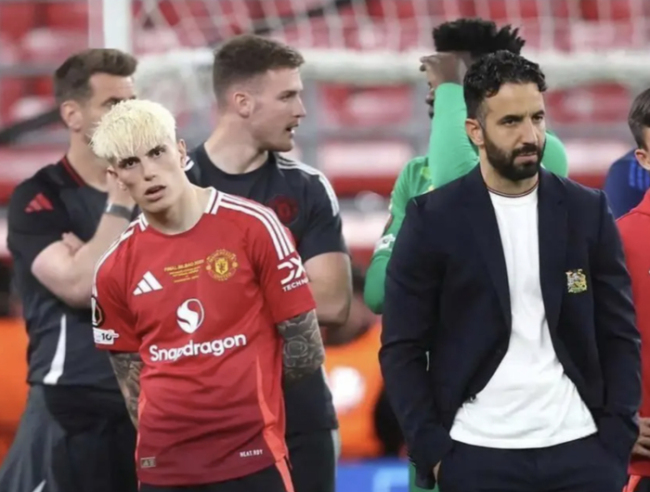 大仇得报?加纳乔光速点赞阿莫林下课 球迷:卖你是他最正确的事