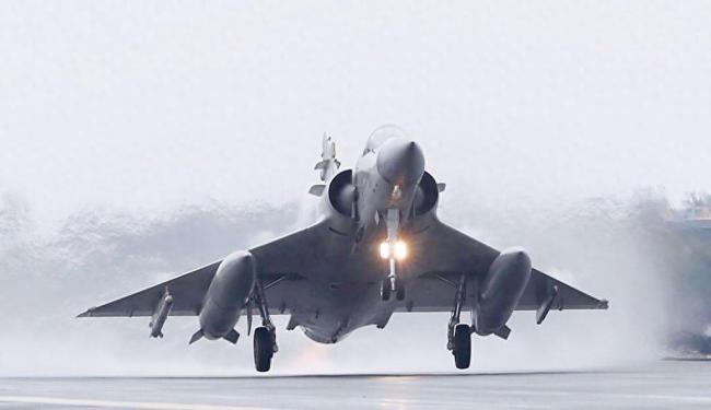 曾经压制我军多年，台湾F16新年首坠，这飞机咋了？ 老旧战机事故频发