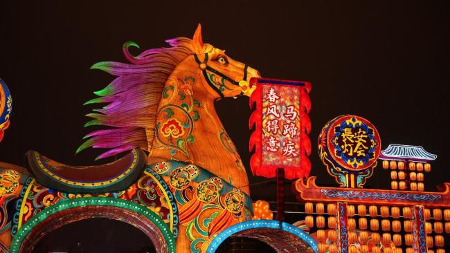 这届年轻人是懂去哪打卡景点的 文旅市场火热开局