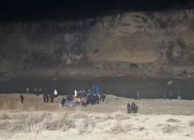 咸阳“水上雅丹”一男子溺亡