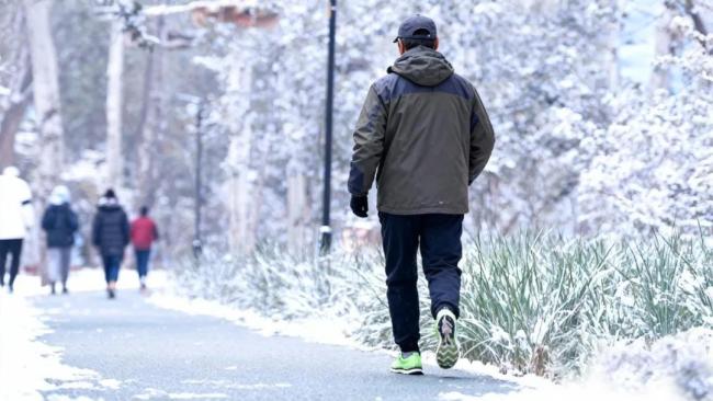 为什么一生气就胃痛 情绪如何悄悄伤害你的胃