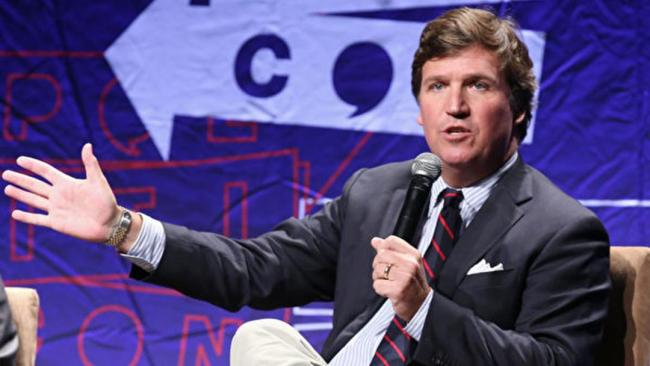 美媒体人卡尔森发出警告 美国备战世界大战