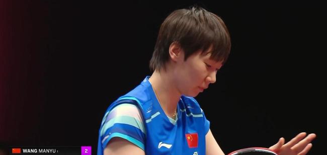 王曼昱气势如虹!连轰2个3-0横扫对手,晋级WTT冠军赛8强 技术边界再定义